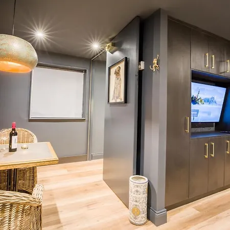 The At Castle Appartement